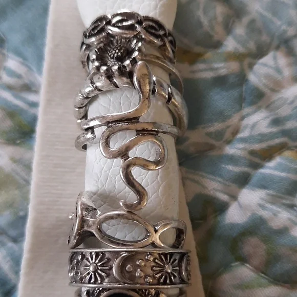 NWT Free People Stacking Ring Set - Picture 12 of 12